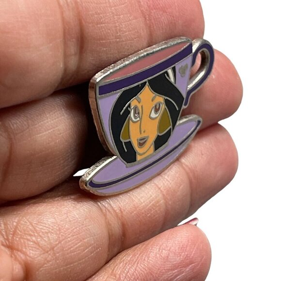 Disney Jasmine Princess Trading Pin Aladdin Tea Cup Brooch Lapel Pin Jewelry - Picture 4 of 7
